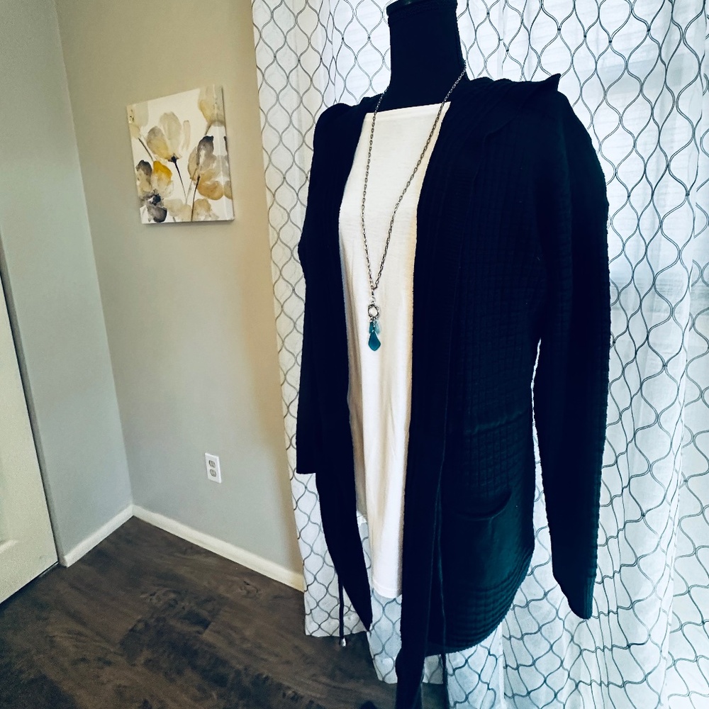 Women's XL Lightweight Black Hooded Cardigan by Evidence